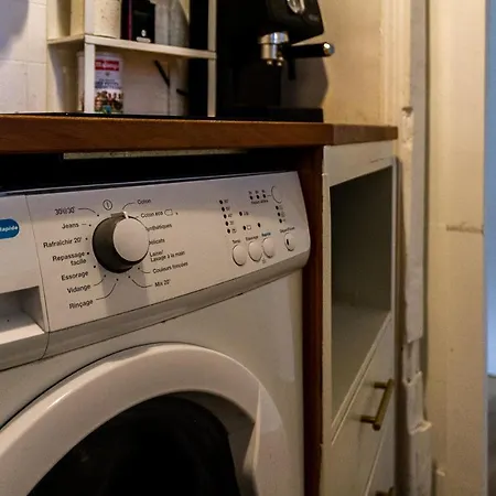 Charming Near Les Buttes-chaumont Apartamento *